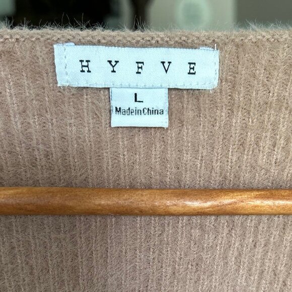 HYFVE Tan Teddy Bear Knit Fuzzy Open Cardigan Cropped Sweater Womens Size Large - Picture 4 of 8